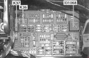 BMW 3 Series (E90, E91, E92, E93) (2005 - 2010) - fuse box diagram