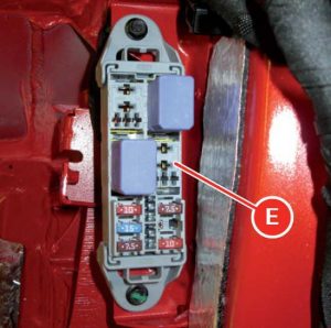 Ferrari F12Berlinetta - fuse box diagram - luggage compartment - box E