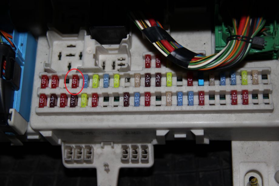 Ford Focus MK2 gauges fuse F46