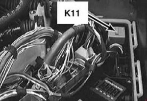 BMW 3 series E46 - fuse box diagram - K11 wiper relay
