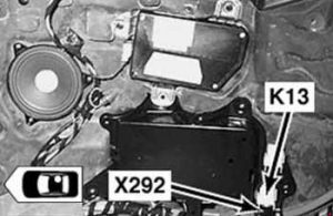 BMW 3 series E46 - fuse box diagram - K13 rear window defogger relay (convertible)