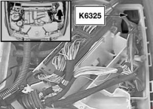 BMW 3 series E46 - fuse box diagram - K6325 reversing light relay (M47/TU, M57/TU)
