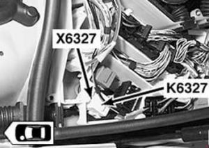 BMW 3 series E46 - fuse box diagram - K6327 relay fuel injectors (MSS54)