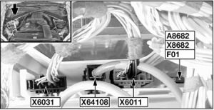 BMW X5 (E70) - fuse box diagram - engine compartment fuse holder N52