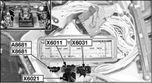 BMW X5 (E70) - fuse box diagram - engine compartment fuse holder (N63, S63)