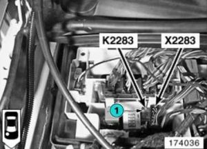 BMW X5 - fuse box diagram - engine compartment